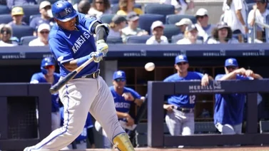 Resumen MLB: Salvador Pérez le da la victoria a Kansas City con cuadrangular ante los Yankees
