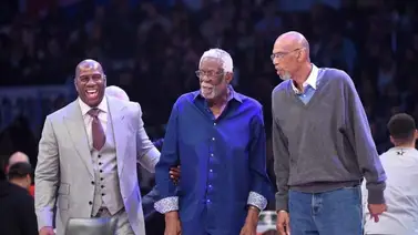 NBA: Esta es la idea de Magic para homenajear a Bill Russell NBA: Esta es la idea de Magic para homenajear a Bill Russell