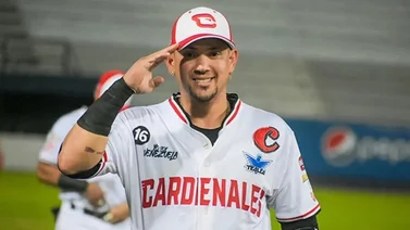 Ildemaro Vargas debuta de manera perfecta en MLB 2022