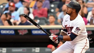 MLB: Luis Arráez despierta para reclamar la corona de bateo en las Grandes Ligas (+Video)