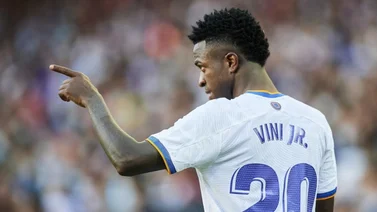 Mira al jugador con quien Vinicius Jr. intercambió camiseta