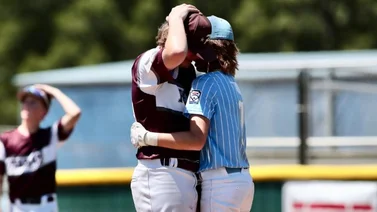 El precioso gesto en el beisbol menor que trasciende el mundo (VIDEO)
