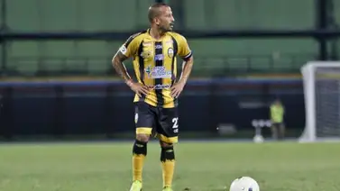 Jugador del Deportivo Táchira denuncia: "Hijos de compañeros comen pan con agua" Jugador del Deportivo Táchira denuncia: "Hijos de compañeros comen pan con agua"