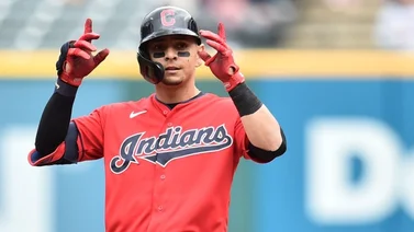 MLB: Andrés Giménez está intratable y conecta back to back ante Detroit (+Video)