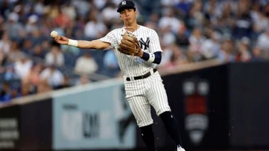MLB: Oswaldo Cabrera muestra todas sus virtudes con el guante (+video)