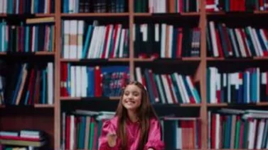 Anabella Queen enseña como divertirse aprendiendo