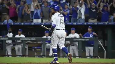 MLB: Salvador Pérez desata su poder con el pulgar izquierdo blindado MLB: Salvador Pérez desata su poder con el pulgar izquierdo blindado