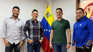 Ministro del Deporte confirma acuerdo para permitir a las figuras de la selección jugar la Superliga