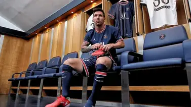 Con elegancia Lionel Messi llega para el estreno de la Champions (+Video) Con elegancia Lionel Messi llega para el estreno de la Champions (+Video)