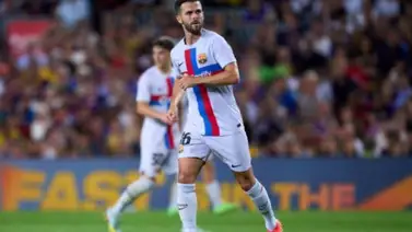 Miralem Pjanic sale del FC Barcelona y pone rumbo a Emiratos Árabes (+Tweets) Miralem Pjanic sale del FC Barcelona y pone rumbo a Emiratos Árabes (+Tweets)