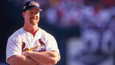 MLB: El día que Mark McGwire se convirtió en el rey de los jonrones (+Video) MLB: El día que Mark McGwire se convirtió en el rey de los jonrones (+Video)