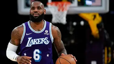 LeBron James considera tolerante a la NBA por su sanción con Sarver LeBron James considera tolerante a la NBA por su sanción con Sarver