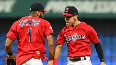 MLB: Steven Kwan impresionó a los fanáticos del Progressive Field con una jugada poco usual (+VIDEO)