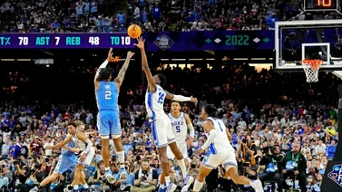 NBA evalúa el ingreso de los jugadores de 18 años