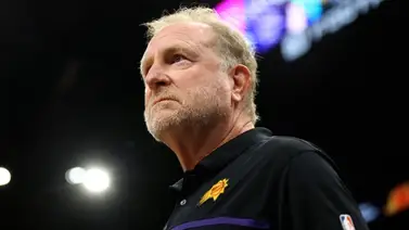 NBA: Robert Sarver se plantea vender a los Phoenix Suns NBA: Robert Sarver se plantea vender a los Phoenix Suns