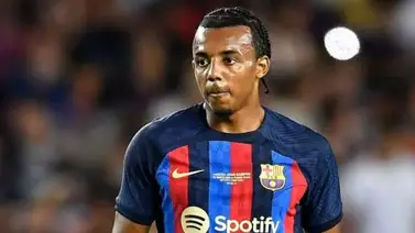 El Barcelona pierde a dos defensas titulares a pocos días del clásico frente al Real Madrid El Barcelona pierde a dos defensas titulares a pocos días del clásico frente al Real Madrid