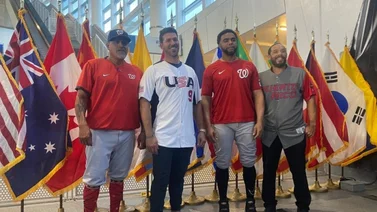 Henry Blanco representa a Venezuela con motivo del Clásico Mundial de Beisbol