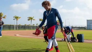 MLB: Mira el grandioso bate diseñado por Ronald Acuña Jr. (+Video) MLB: Mira el grandioso bate diseñado por Ronald Acuña Jr. (+Video)