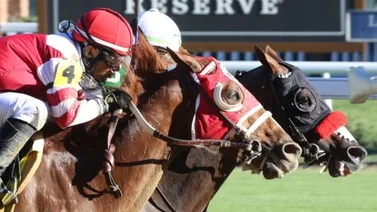 Hot Rod Charlie y Rich Strike en final dramático en el Lukas Classic