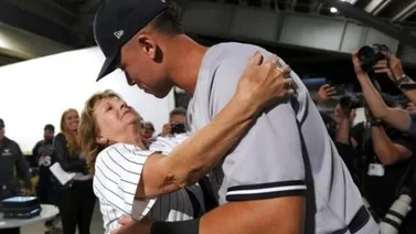 La mamá de Aaron Judge no pudo mantener la emoción con el HR 62 (+video)
