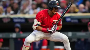 Luis Arráez se proclama campeón Bate de la Liga Americana Luis Arráez se proclama campeón Bate de la Liga Americana