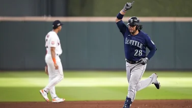 MLB: Eugenio Suárez conecta su primer jonrón en la postemporada (+VIDEO)