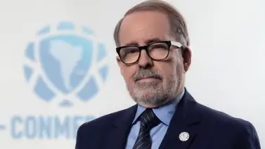 La FIFA suspende a Laureano González y a otros cuatro exmiembros de la Federación Venezolana de Fútbol La FIFA suspende a Laureano González y a otros cuatro exmiembros de la Federación Venezolana de Fútbol