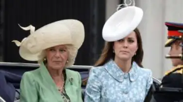 Kate Middleton y la Reina Camilla provocaron caos en la realeza Kate Middleton y la Reina Camilla provocaron caos en la realeza