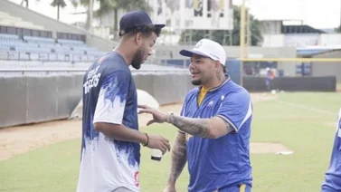 LVBP: Así fue el reencuentro de Yadier Molina con José "Cafecito" Martínez