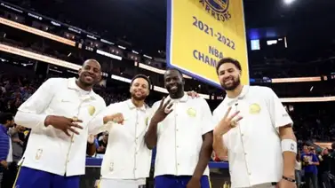 NBA: Golden State Warriors recibieron anillos de campeones y doblegaron a los Lakers de LeBron (+Video) NBA: Golden State Warriors recibieron anillos de campeones y doblegaron a los Lakers de LeBron (+Video)