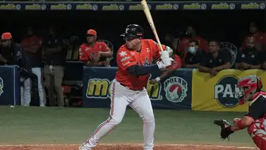 Asdrubal Cabrera casi saca la bola del parque (+video) Asdrubal Cabrera casi saca la bola del parque (+video)