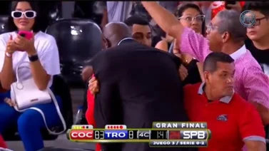Superliga: Carl Herrera se descompensa durante tercer juego de la Gran Final (+ Video)