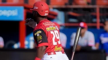 LVBP: Vea el primer jonrón de Odúbel Herrera con los Cardenales de Lara (+Video)