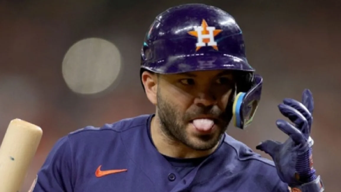 TUVE TANK!! Jose Altuve smashes solo shot to extend Astros' lead