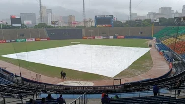 LVBP: Inicio del juego entre Leones y Magallanes es retrasado por intensas lluvias (+Tweets)