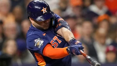MLB: José Altuve encendido y Astros doblegan a Filis en el segundo de la Serie Mundial (+Videos)