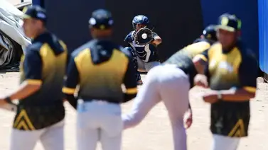 Wilson Álvarez analiza el bullpen de los Leones del Caracas Wilson Álvarez analiza el bullpen de los Leones del Caracas