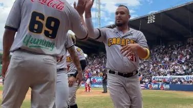 LVBP: Leones ruge ante Tiburones y se queda con el liderato LVBP: Leones ruge ante Tiburones y se queda con el liderato