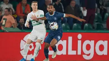 Yangel Herrera se lesiona en el partido del Girona frente a el Elche Yangel Herrera se lesiona en el partido del Girona frente a el Elche