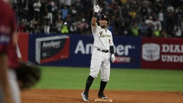 LVBP: Caracas con gran ofensiva vence al Magallanes en el Universitario (+Fotos)