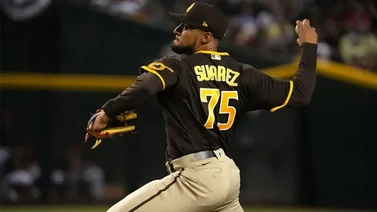 Robert Suárez entre los mejores pagados de los Padres de San Diego