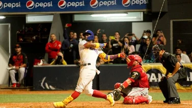 LVBP: Ronald Acuña Jr. la manda para el mar con su segundo jonrón (+VIDEO)
