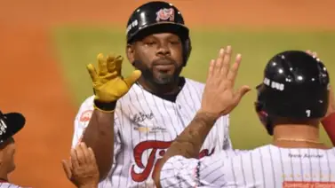 LVBP: Tigres vapulean con todo a Tiburones para salir del sótano (+Fotos) LVBP: Tigres vapulean con todo a Tiburones para salir del sótano (+Fotos)