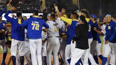 LVBP: Magallanes se lleva la lluvia de batazos ante el Caracas. Resumen de este 2 de diciembre