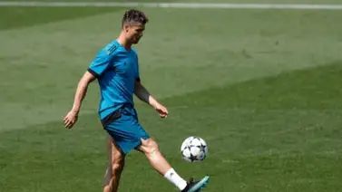 Cristiano Ronaldo se entrena en las instalaciones del Real Madrid (+Tweet) Cristiano Ronaldo se entrena en las instalaciones del Real Madrid (+Tweet)