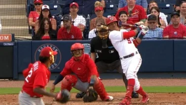 LVBP: Ehire Adrianza está cerca de hacer historia con los Tiburones de la Guaira