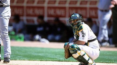 MLB: Ramón Hernández vuelve a Oakland en nuevo rol