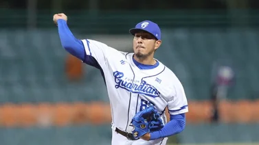 Enderson Franco regresa al béisbol de Taiwán