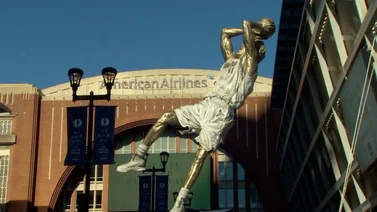 NBA: Los Mavericks crean una estatua en homenaje a Dirk Nowitzki