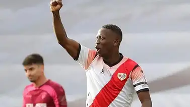 Advíncula viaja a Buenos Aires para cerrar su traspaso a Boca Juniors Advíncula viaja a Buenos Aires para cerrar su traspaso a Boca Juniors